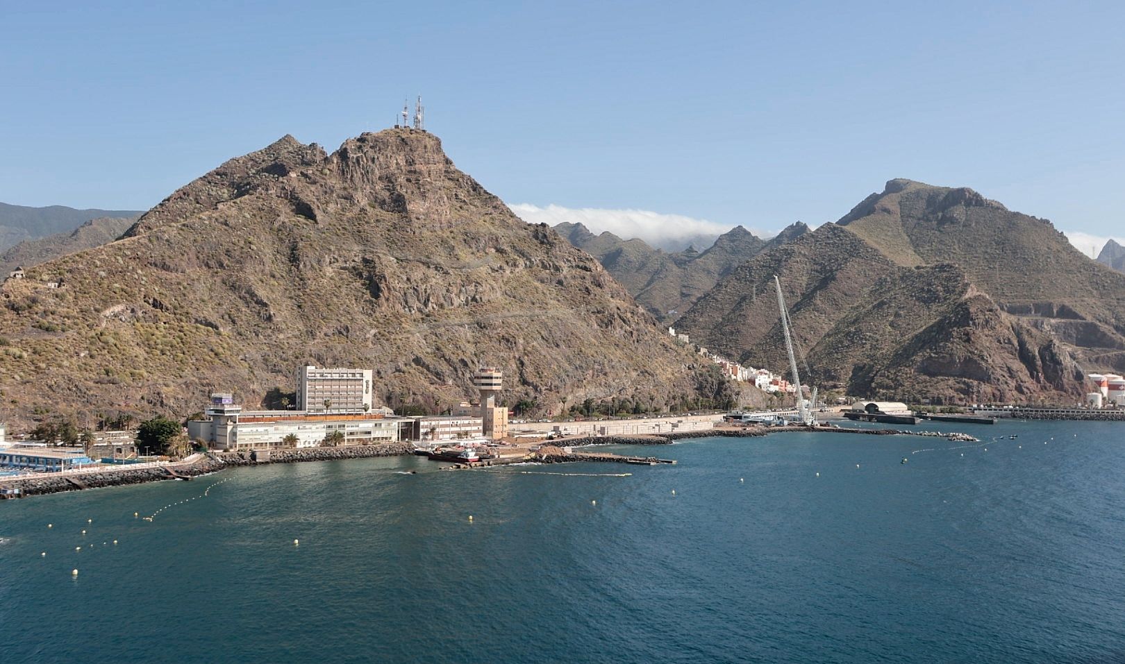 Crucero MSC Victoria en puerto de Santa Cruz de Tenerife