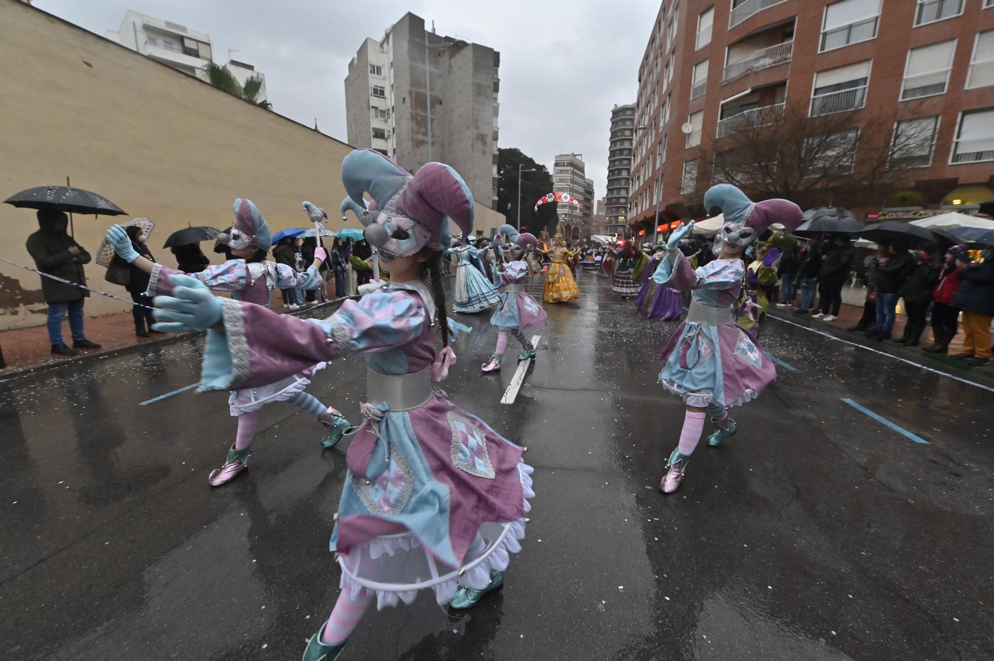 Teatro y música en el desfile de animación de la Magdalena