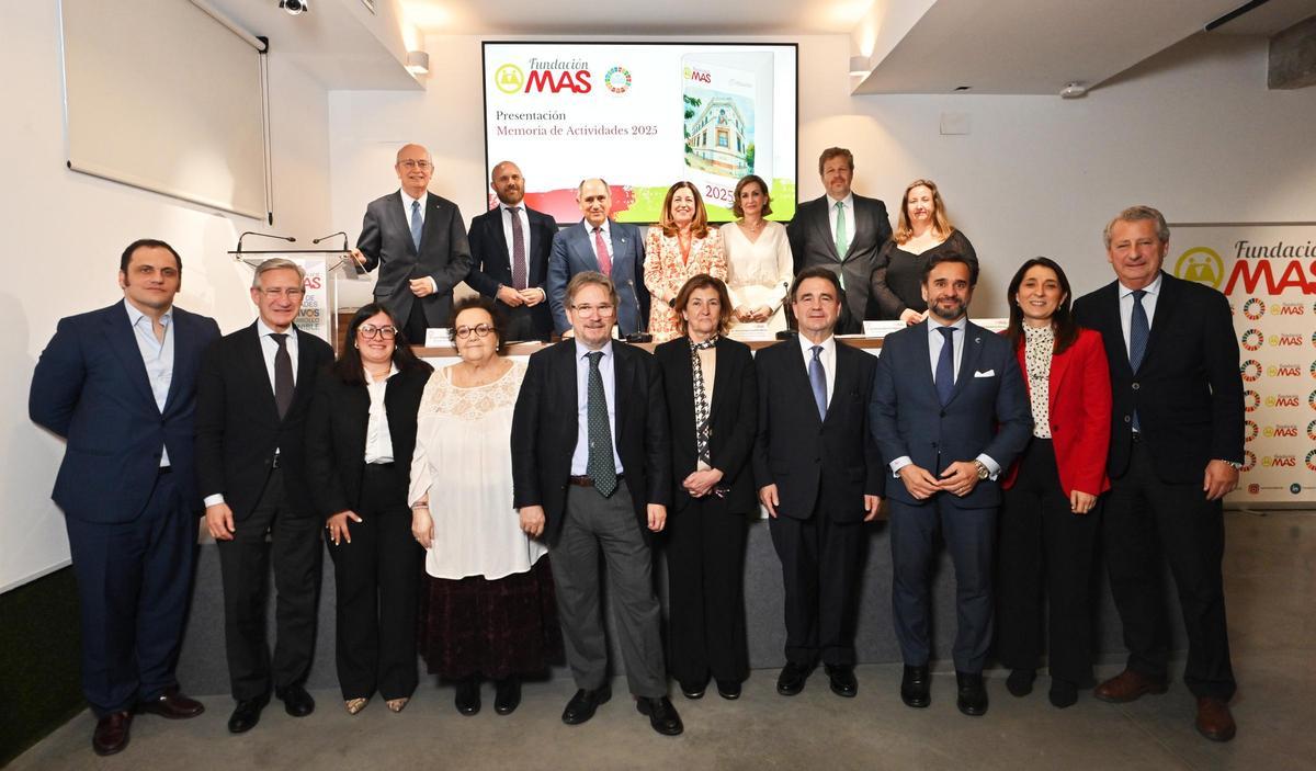 Foto de familia de la presentación de la Memoria de Actividades 2025 de Grupo MAS.