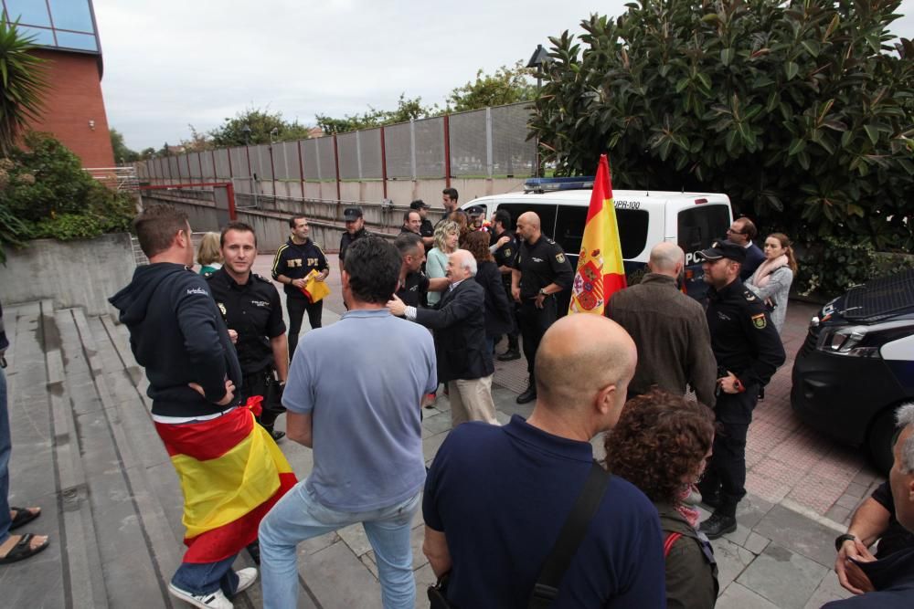 Los policías destinados en Cataluña llegan a Gijón