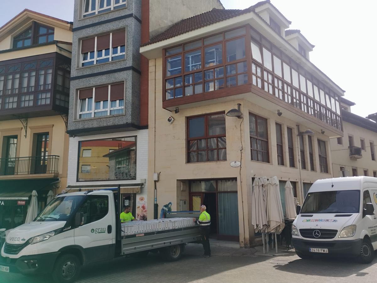 El traslado del Archivo Municipal de Grado, en imágenes.