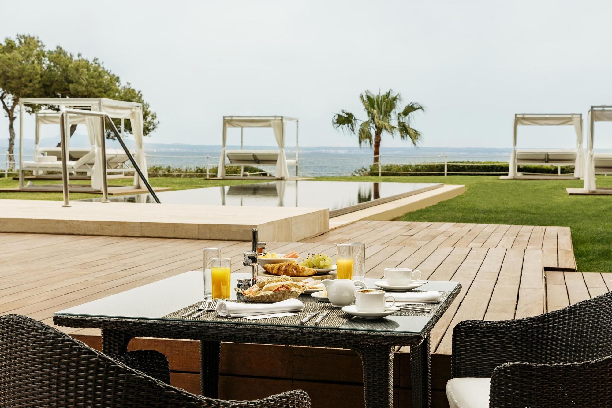 El Hotel de Mar Gran Meliá combina gastronomía balear con un gran paraje natural
