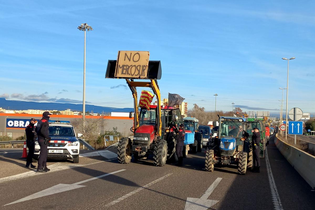 "Als pagesos ens utilitzen com a moneda de canvi"