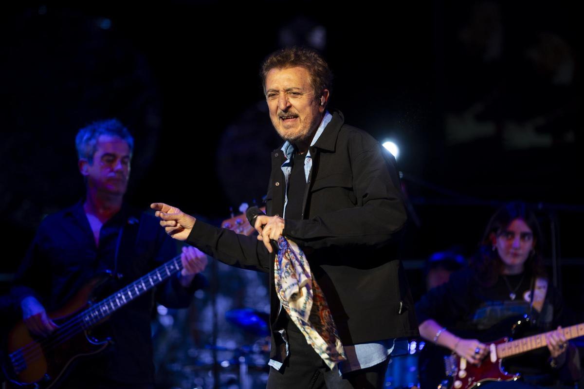 Fotogalería: Apoteosis de Manolo García en Cáceres