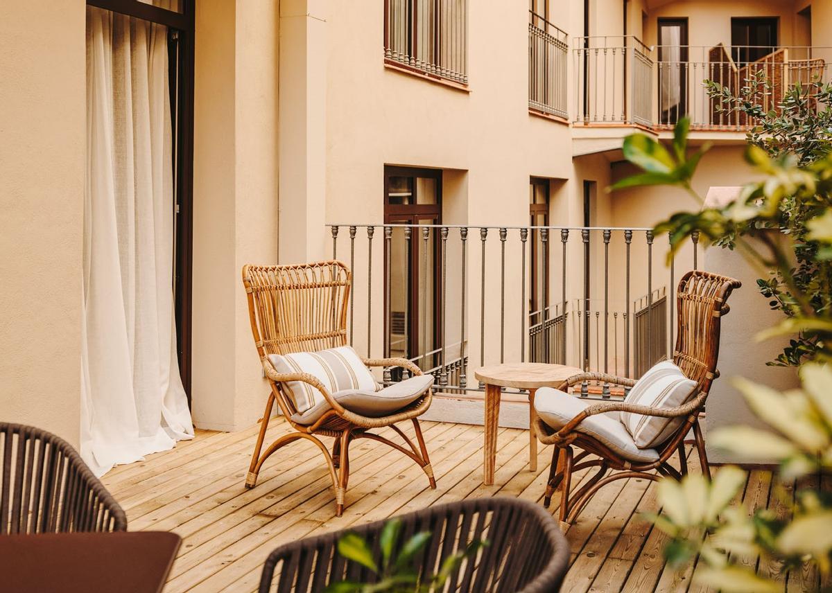 Terraza asomada al patio de luces, en el hotel Casa Luz.