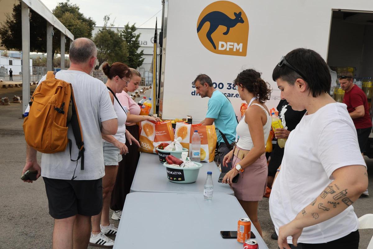 El intenso calor no apaga la Fiesta de las Paellas en Xàtiva con 2.000 inscritos El intenso calor no apaga la Fiesta de las Paellas en Xàtiva con 2.000 inscritos