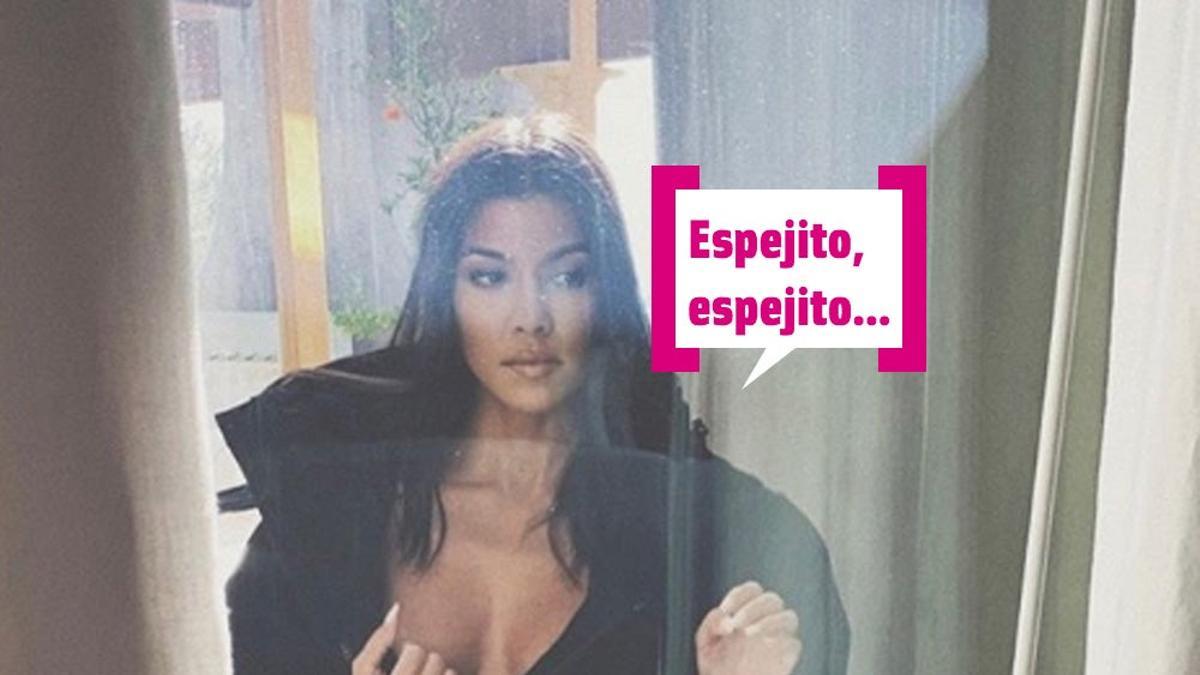 Kourtney Kardashian, sexy en el reflejo