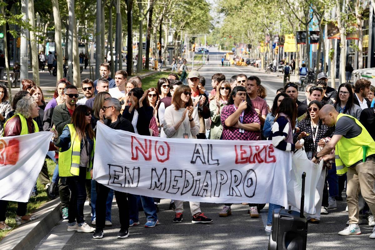 Protesta de los trabajadores de Mediapro contra el ERE de 237 despidos que plantea la compañía.