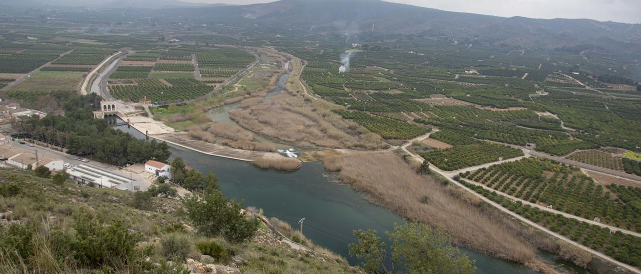 Una imagen del Azud de la Acequia Real del Júcar.