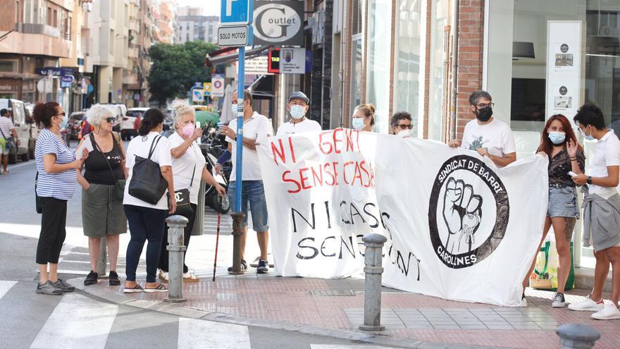 Protesta de familias afectadas por el fin de alquileres sociales