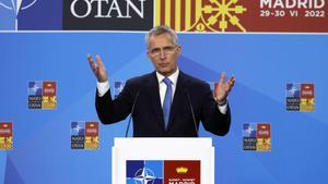 MADRID, 29/06/2022.- El secretario general de la OTAN, Jens Stoltenberg, en rueda de prensa durante la primera jornada de la cumbre de la OTAN que se celebra este miércoles en el recinto de Ifema, en Madrid. EFE/Juan Carlos Hidalgo