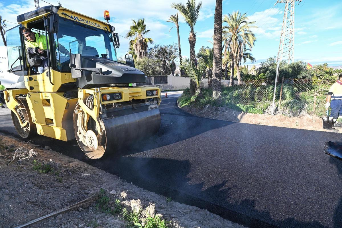 El Ayuntamiento de Elche quiere sumar 1,2 millones en asfaltado a los 1,2 ya destinados