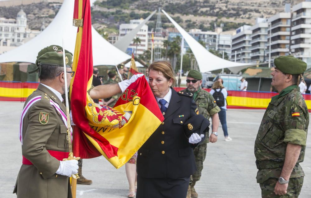 600 personas juran bandera en Alicante