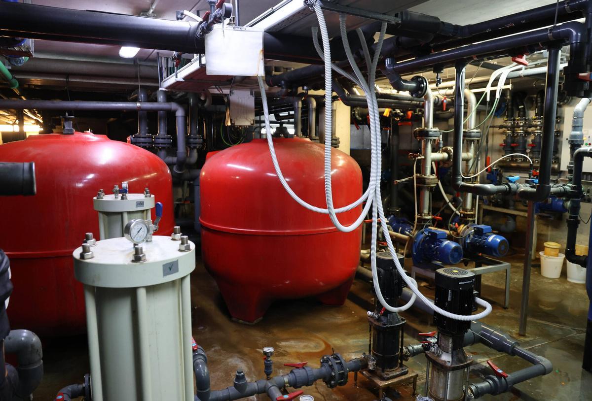 La sala de bombas a la que llega el agua de la Ría y se distribuye a los laboratorios en diferentes condiciones de filtrado y temperatura.