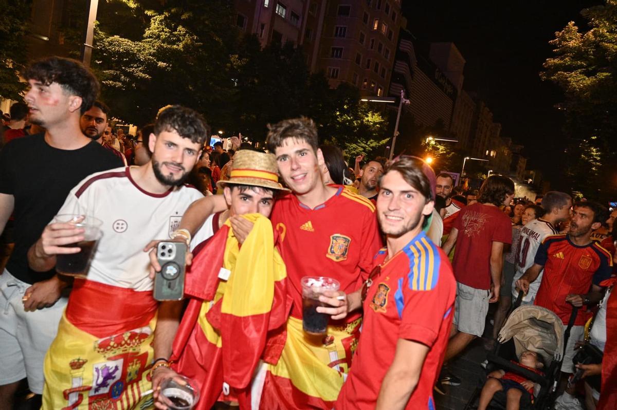 En imágenes | Zaragoza celebra el triunfo de España en la final del Mundial