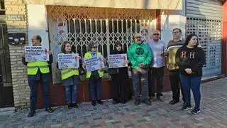 La PAH logra parar el desahucio de una mujer y sus dos hijos en Las Torres de Cotillas