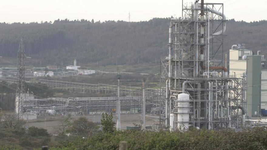 Du Pont mantendrá la producción en Asturias con la fusión con Dow Chemical