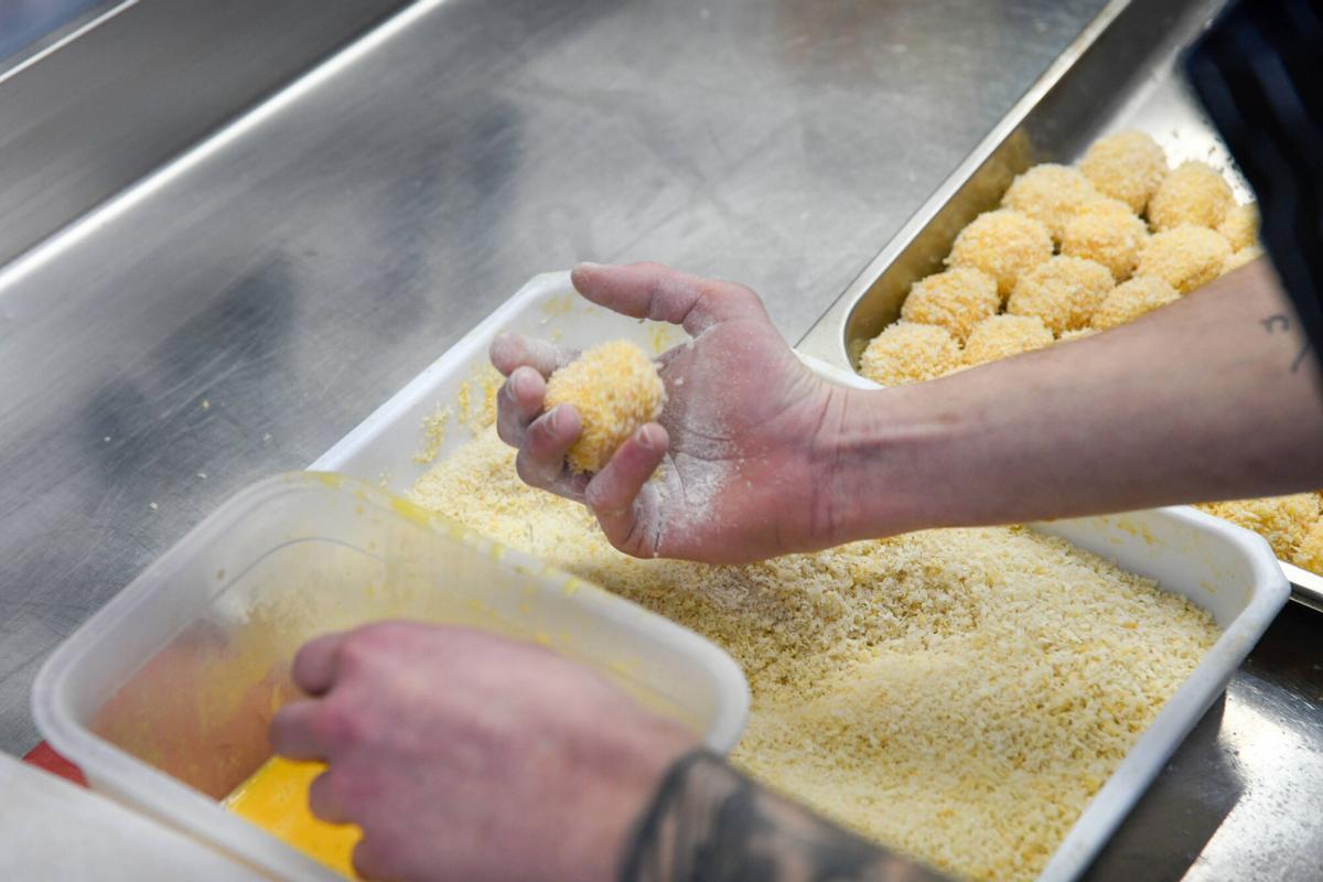 Zamora. Restaurante Cuzeo, cocinero Adrián Asensio. Día internacional de la croqueta