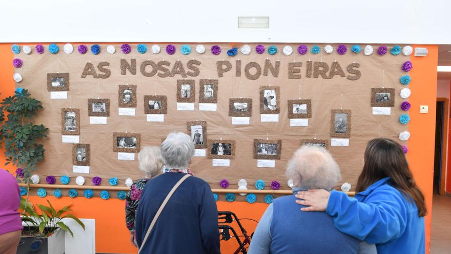 Las pioneras se reconocen en O Burgo: &quot;En las fábricas, ahí empezaron a salir&quot;