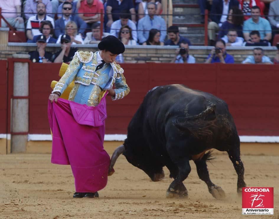 FOTOGALERÍA / Gran ambiente en el segundo festejo taurino de Córdoba