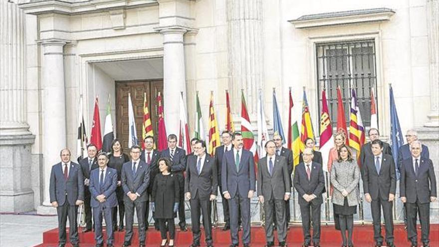 Rajoy promete una nueva financiación autonómica sin tratos bilaterales