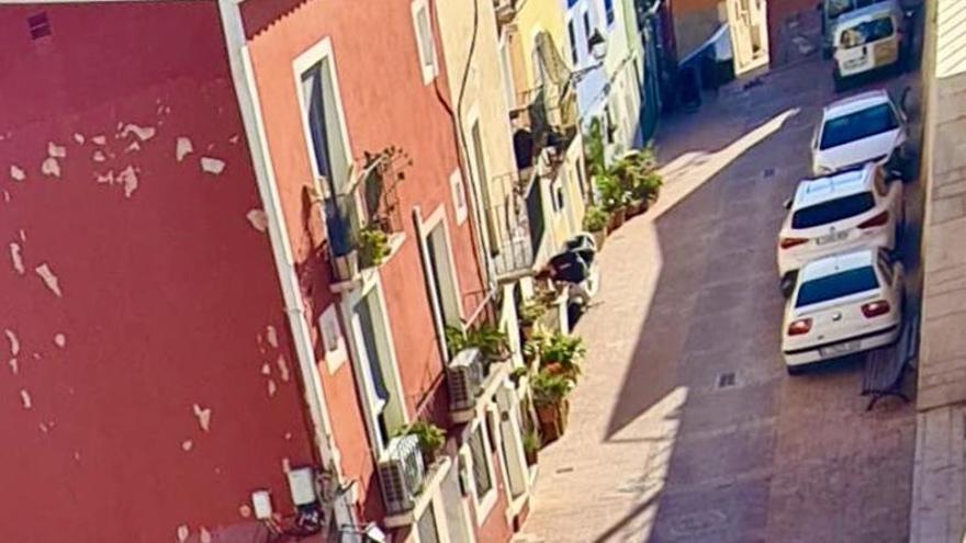 El Síndic de Greuges abre una investigación al Ayuntamiento de La Vila Joiosa por la inactividad en el control de accesos al casco histórico