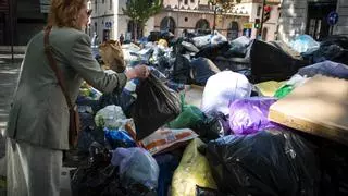 Figueres contracta empreses externes que ja recullen escombraries des de primera hora