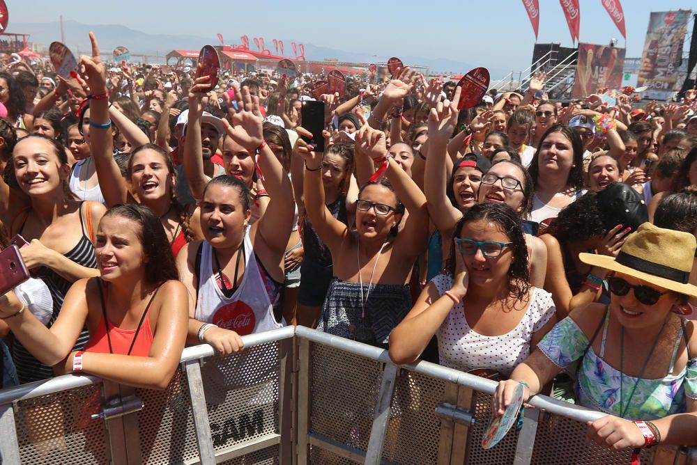 La playa de Sacaba es el escenario de más de doce horas de música en directo con la presencia de Efecto Pasillo, Gemeliers, Piso 21, la malagueña Ana Mena, Atacados, Critika y Saik, Carlos Marco...