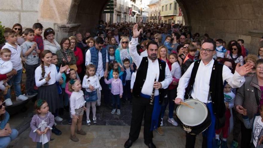 El Tío de la Pita anunció las fiestas de la Vera Cruz.