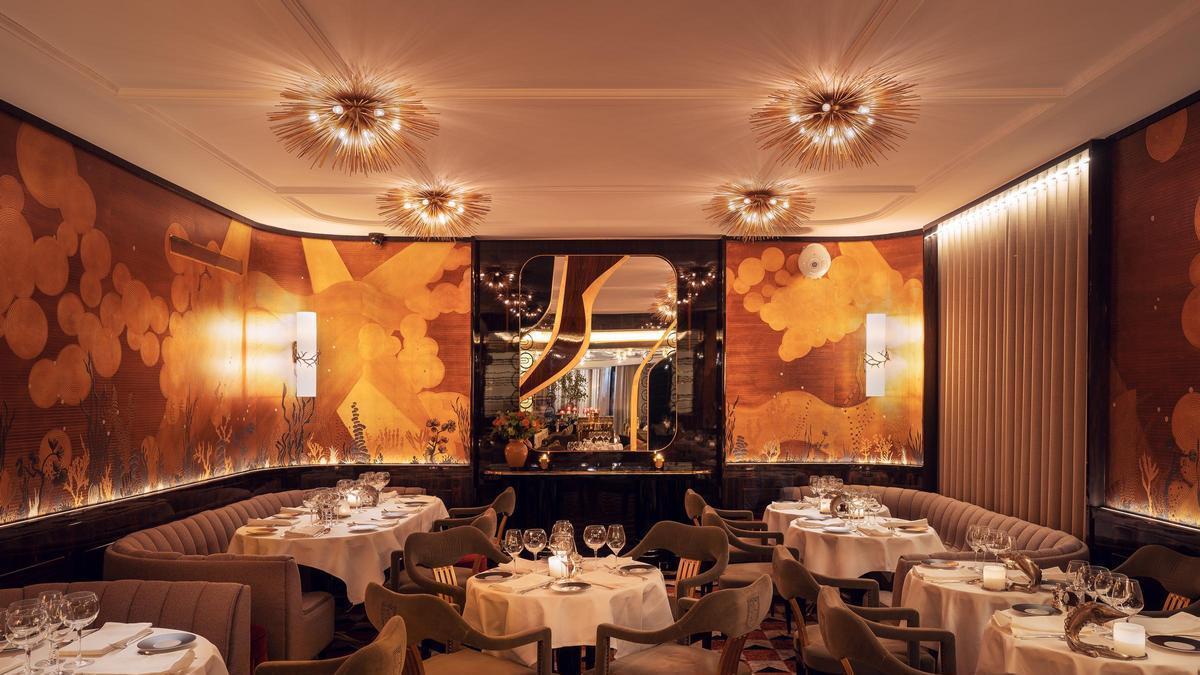 .a huella del sah de Persia en París