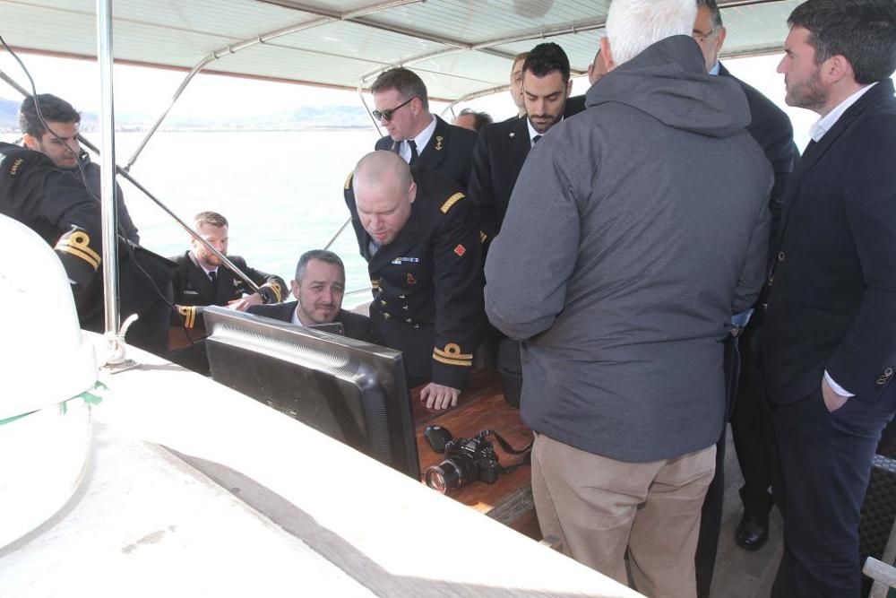 Oficiales de la OTAN comprueban el potencial de los sistemas de detección submarina de la UPCT en el Mar Menor