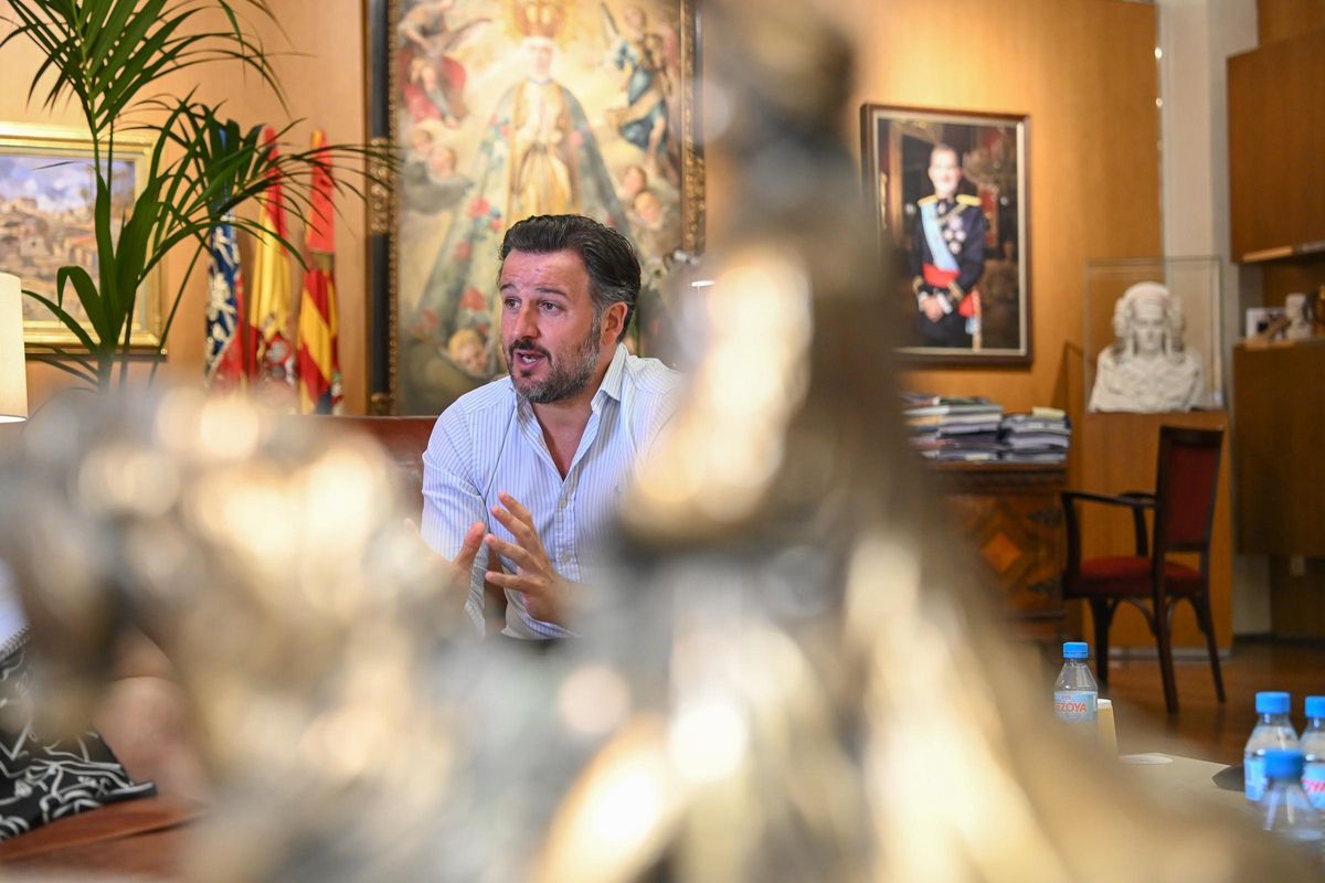 El acalde de Elche asegura que el Año Jubilar ha sido un impulso para la hostelería, el comercio local y la oferta cultural.