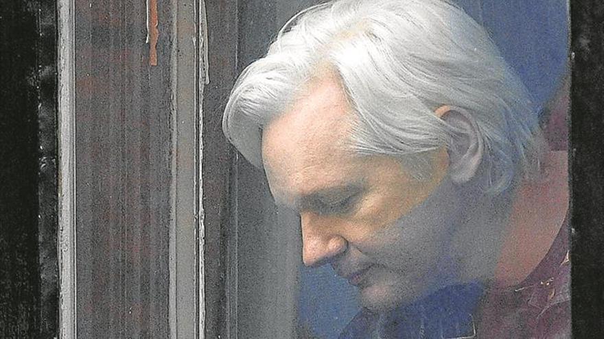 Comienza en Londres el juicio de extradición de Assange