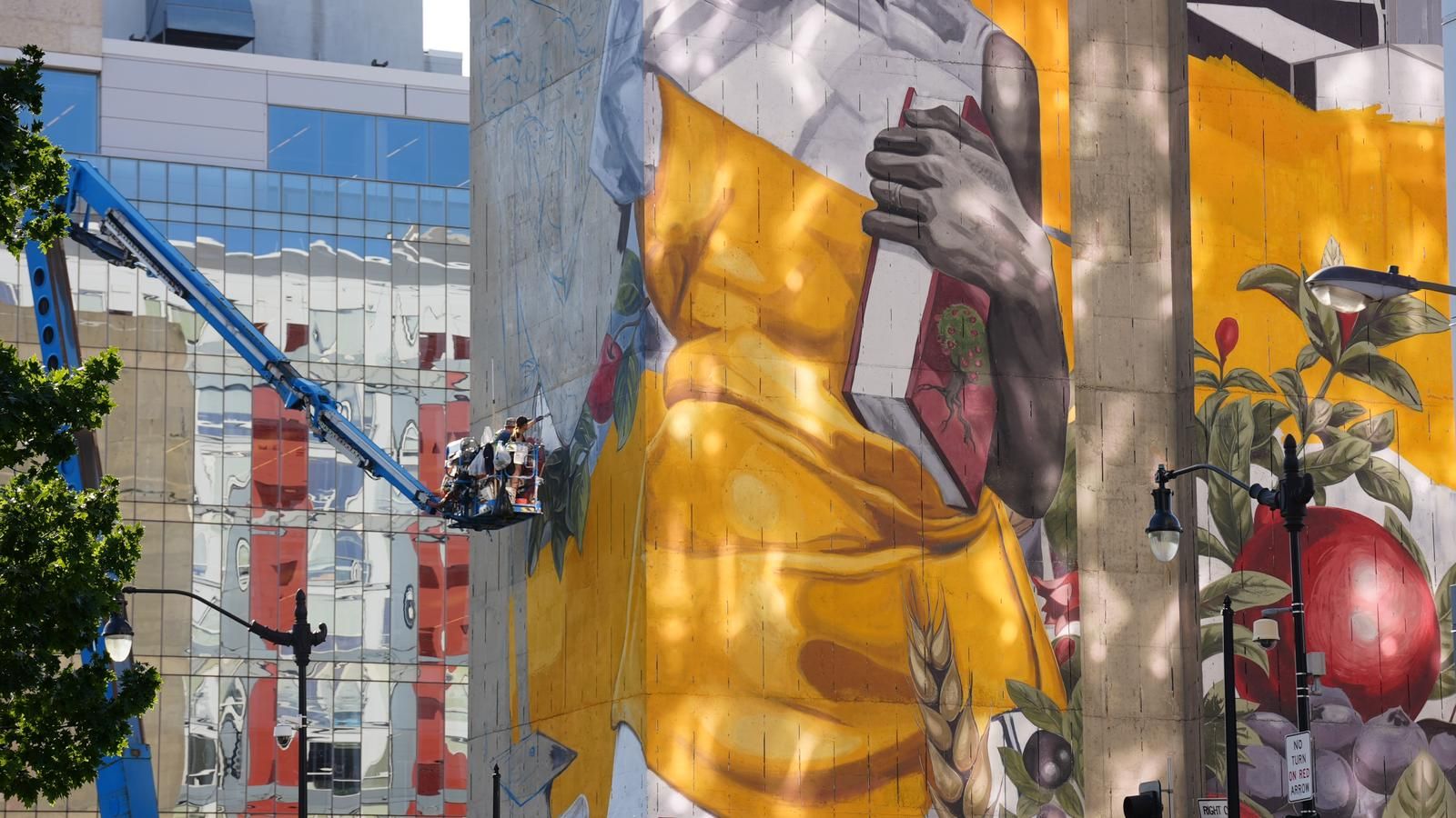 El mural de Lula Goce en Washington D.C.