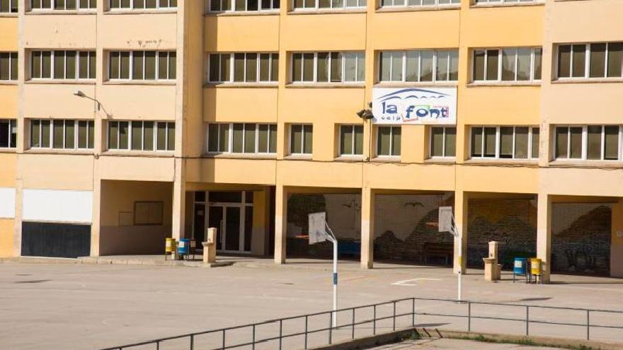 L’ascensor de l’escola La Font s’ha ajornat per un canvi de plans d’Educació que va fallar