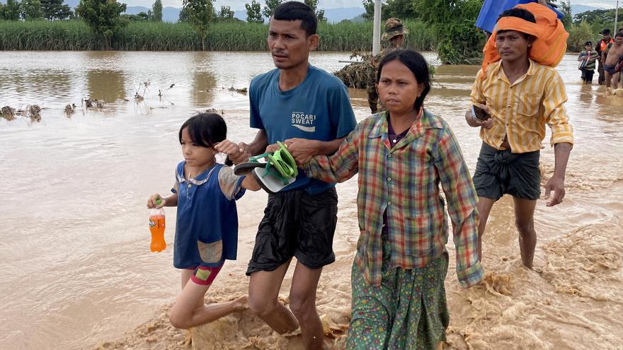 Birmania pide ayuda tras sufrir unas inundaciones que han dejado decenas de muertos