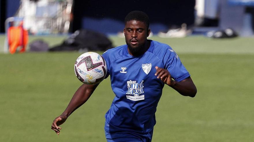 Alfred N’Diaye, jugador del Málaga CF, durante un entrenamiento.