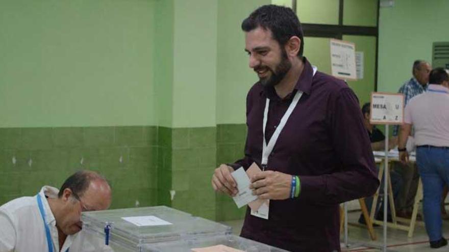 Pablo Rodríguez (Unidos Podemos por Cáceres), convencido de que hoy se producirá el cambio