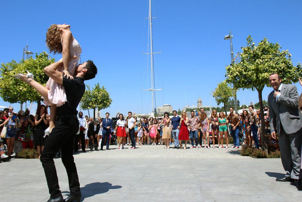 El musical Dirty Dancing sale a la calle en Málaga.