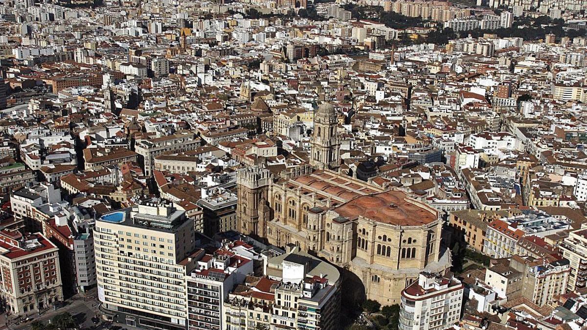 Imagen aérea del Centro Histórico de Málaga, que aglutina muchas viviendas turísticas.