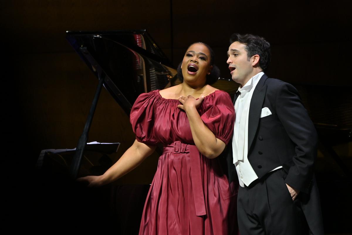 Pretty Yende y Xabier Anduaga conquistan el Liceu con talento y juventud
