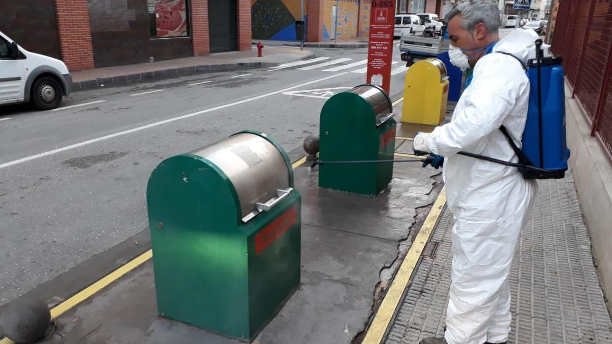 El Ayuntamiento incrementa las medidas de desinfección en la recogida de residuos