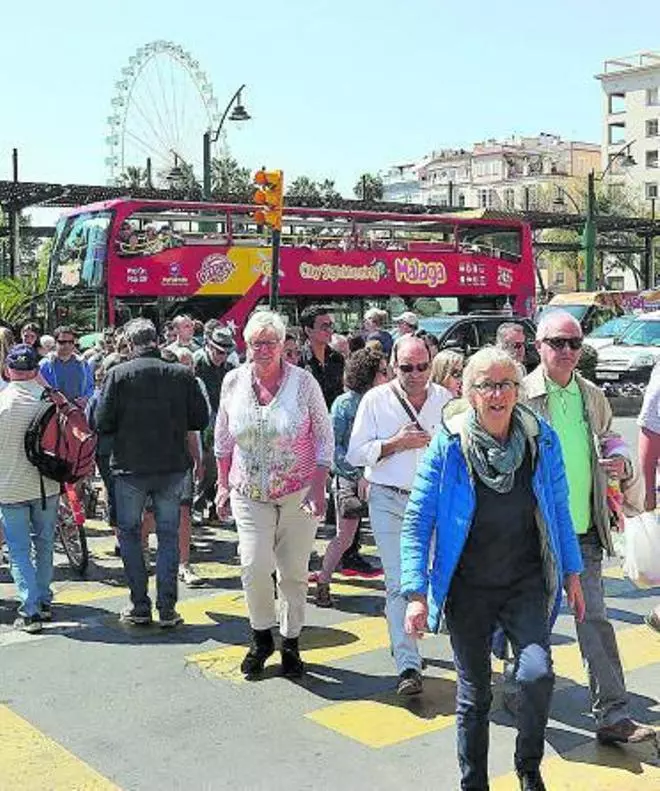 Seguridad, eventos y rutas nacionales para recuperar los cruceros en Málaga