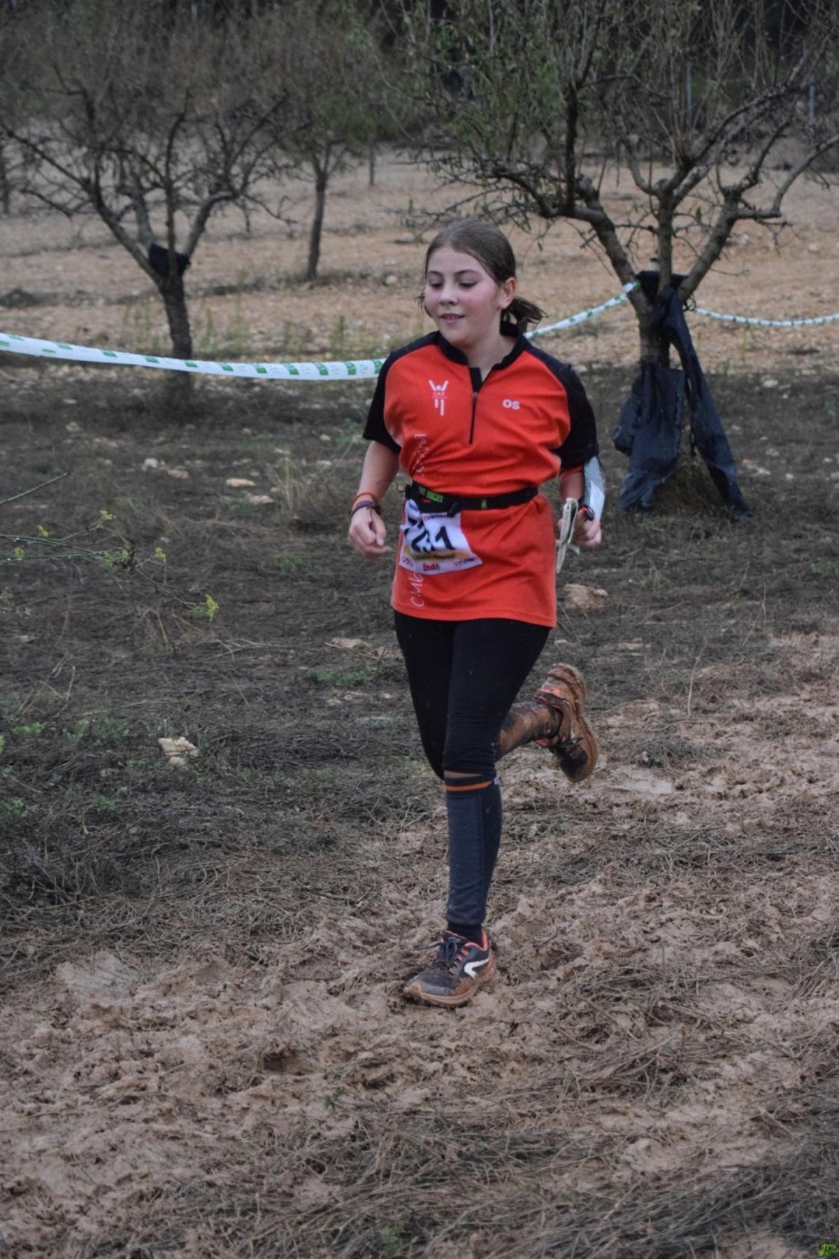 Una deportista del CAX Orientació durante el Trofeo Quijotes en Albacete.