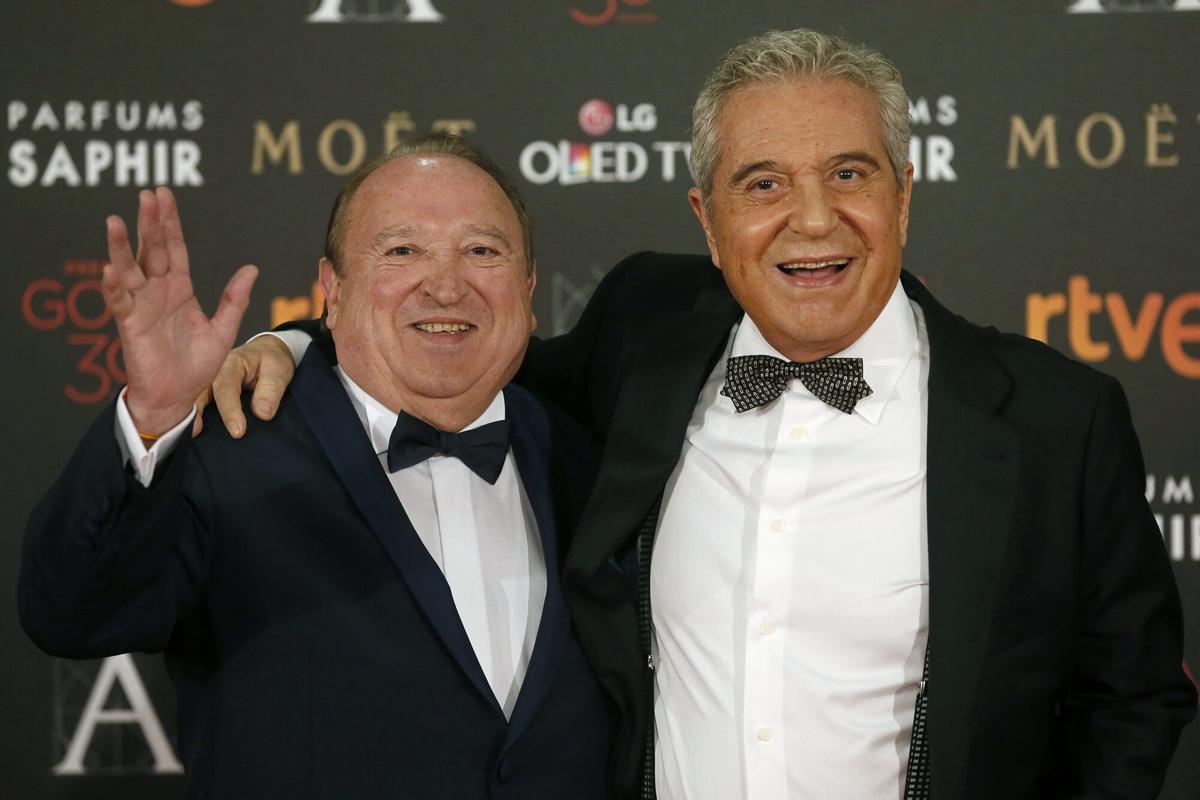 Fotografía de archivo, tomada en Madrid el 06/02/2016, del actor y humorista Fernando Esteso (izda) junto a Andrés Pajares