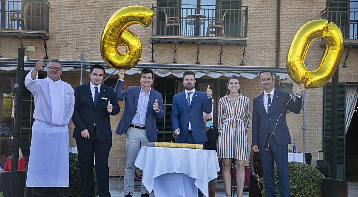 Un cóctel para celebrar el 60 aniversario.