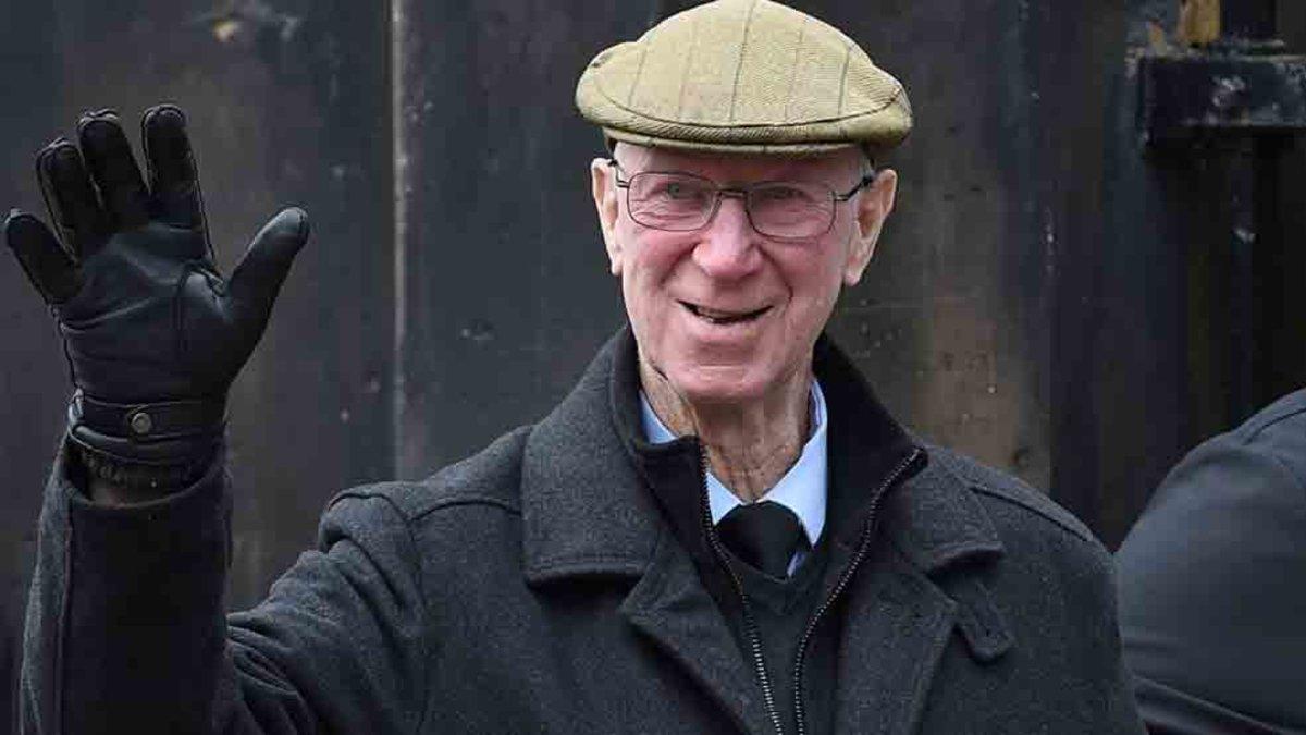 Jack Charlton, 'la jirafa', ha muerto a los 85 años