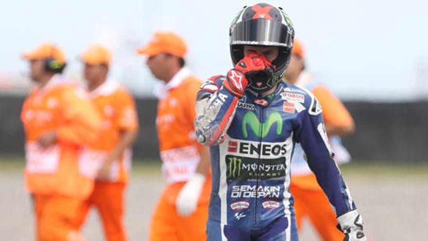 Jorge Lorenzo se cayó en el GP de Argentina