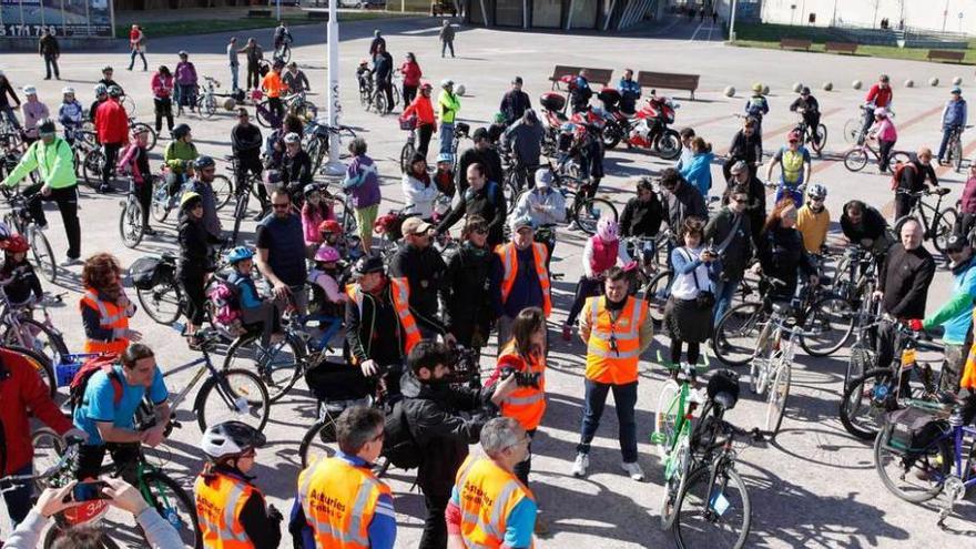 En bicicleta por los parques gijoneses