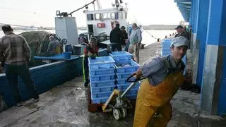 Huelga en la pesca de arrastre: ¿por qué paran los pescadores hoy y mañana?